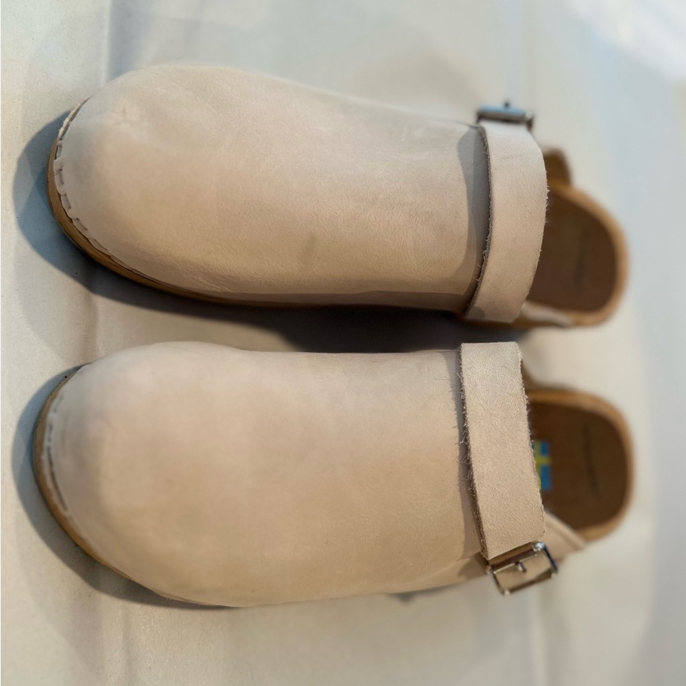 Mia Clog Ivory 7 - Picture 9 of 10
